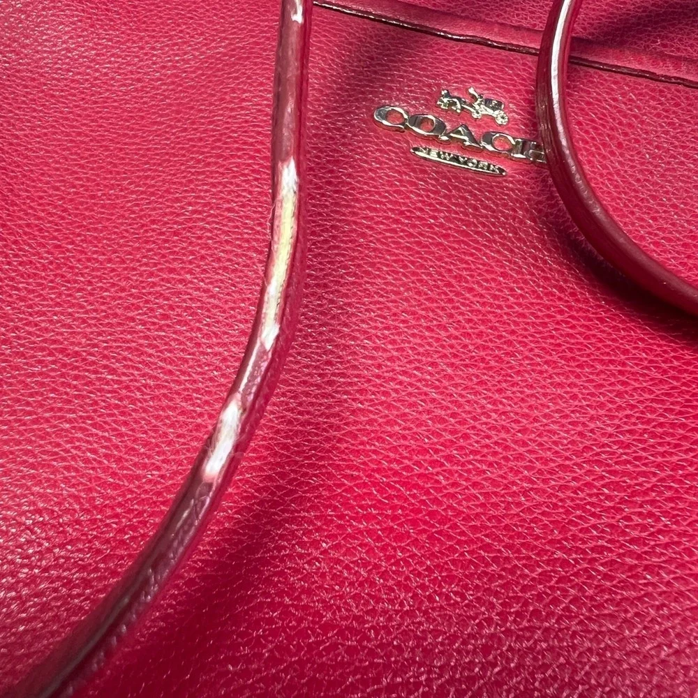 Coach Red Pebbled Leather Crossbody Bag F37321 Adjustable Strap Shoulder Purse